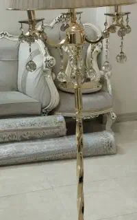 اباژور ایستاده
