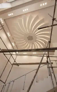 نقاش وساختمان