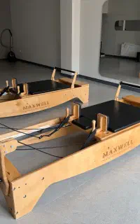فروش دو عدد دستگاه پیلاتس ریفورمر maxwell