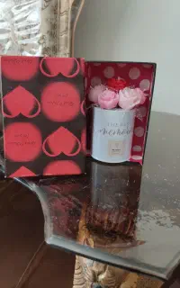 گل‌هایی از جنس پارافین (شمع)