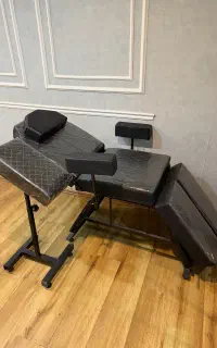 تخت تاتو و میز زیر دستی تاتو