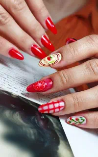 مرکز کاشت ناخن و مژه تخصصی، مینا عظیمی