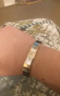 دستبند رنگ طلایی مشکی