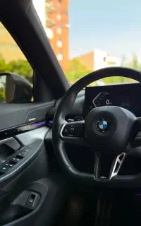 یک دستگاه bmv 520 i