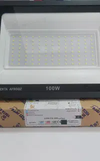 پرژکتور100w با کیفیت بالا