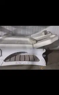 تعدادی تخت کلینیک و سالن