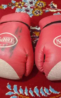 دستکش بوکس کارکرده
