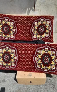 یک جفت پشتی تروتمیز درحدنو دونفره بزرگ