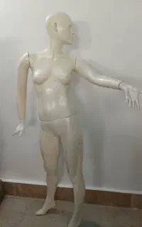 مانکن زنانه