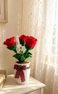گلدان گل قلاب بافی