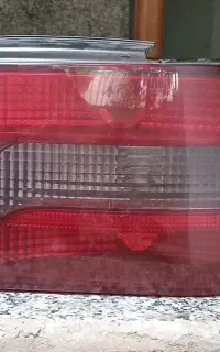 دو تا چراغ عقب.پراید سالم هردو راست  دونه ای ۵۰۰