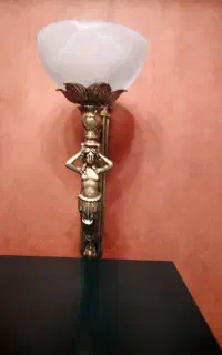 دیوار کوب