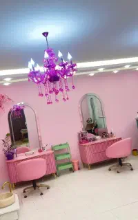 ناخن کار و مژه کار ماهر فقط با ۲۰درصد پورسانت