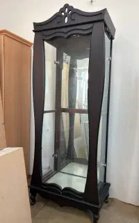 بوفه- ویترین ایستاده