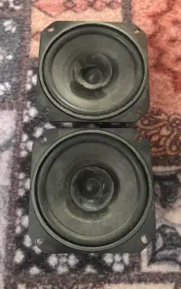 تعدادی لوازم ( پاوربانک ، باند خودرو )