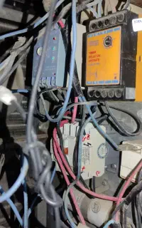 تعمیرات وگاز گیری کولر و یخچال در محل سکونت