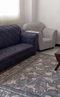 مبل راحتی با میز وعسلی