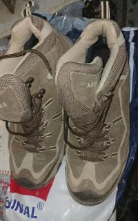کفش کوهنوردی aigle