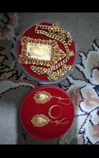 زنجیر ۸ گرم،شمش ۱۵ گرم،گوشواره ۶گرم،انگشتر۲گرم نو