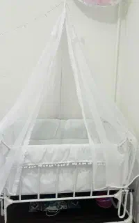 تخت نوزاد