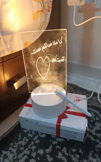 چراغ اکرولیک 3D