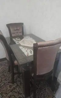 میز ناهار خوری چهار نفره