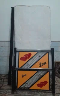 تخت یک نفره