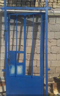 درب اهنی ساخت اصفهان سالم۹۸در۲۸۰