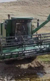 کمباین جاندیر کاهکوب جهت کار