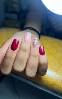 ۳۰٪تخفیف ویژه خدمات کاشت ناخن