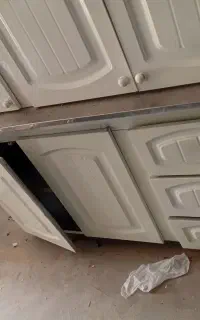 مقداری وسیله  هود ویترین کابینت