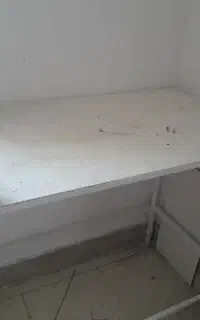 میز کار آهنی با گیره