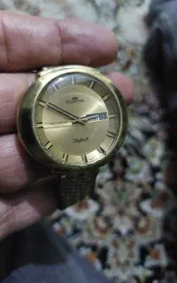 حراجی ساعت برای تاجرهای جوان نماد