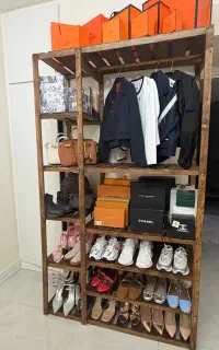 رگال و آینه چوبی
