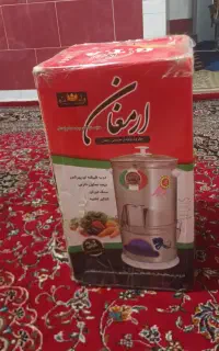 باسلام یک عددسبزی خردکن درحدنوبه فروش.میرسد