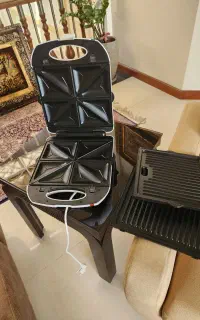 ساندویچ ساز هاردستون