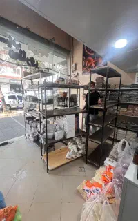 فقط خانوم کار در عطاری