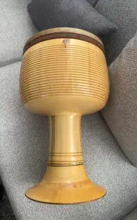استاد حلمی ی تیکه چوب گردو درج۱