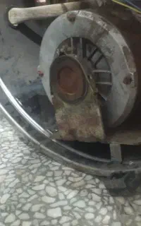 مشکه برقی صنعتی ویک عددپنکه معمولی