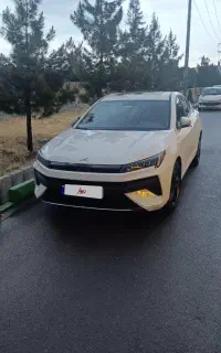 کی ام سی 7 j فوق العاده نو