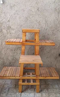 استند گلدان چوبی
