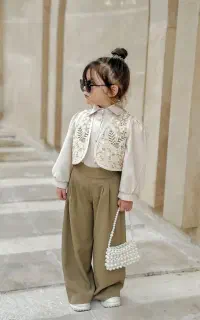 لباس بچگانه