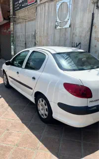 پژو ۲۰۶SD صندوقدار ۱۲۹۵