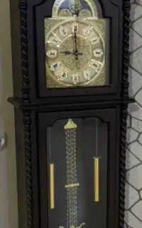 ساعت چوبی ایستاده سالم