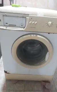 ماشین لباسشویی بفروش می رسد