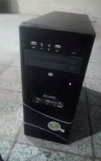 کیس کارکرده به همراه اسپیکرها