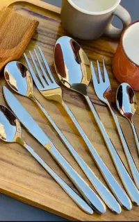 سرویس غذا خوری قاشق چنگال نیمه طلایی ۲۴ نفره کامل