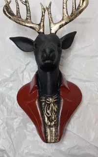 دیوارکوب گوزن کت شلواری