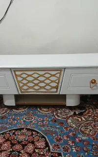 میز تلویزیون سفید طلائی