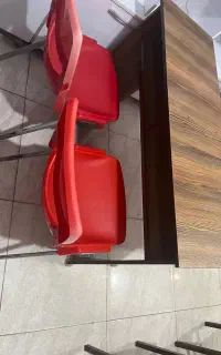 صندلی و میز با ارتفاع مناسب